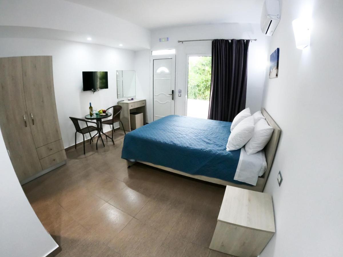 Red Hibiscus Stegna Guest House Archangelos  Exterior foto