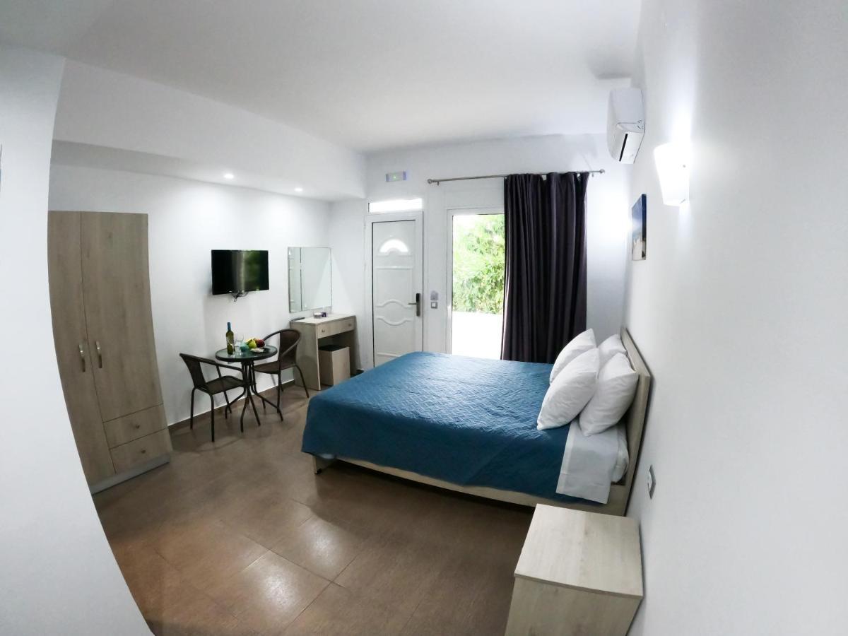Red Hibiscus Stegna Guest House Archangelos  Exterior foto