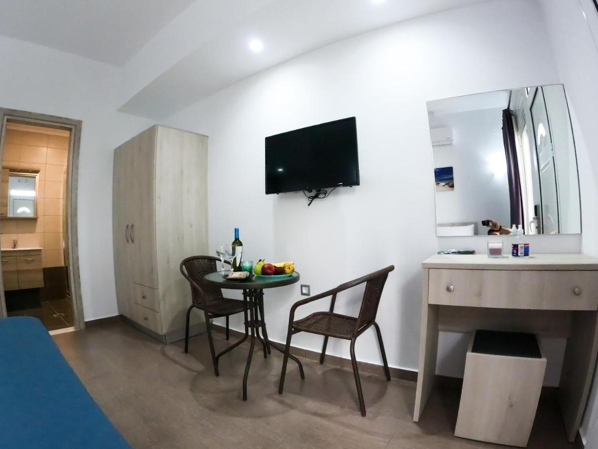 Red Hibiscus Stegna Guest House Archangelos  Exterior foto
