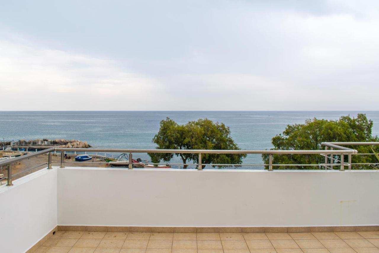 Red Hibiscus Stegna Guest House Archangelos  Exterior foto