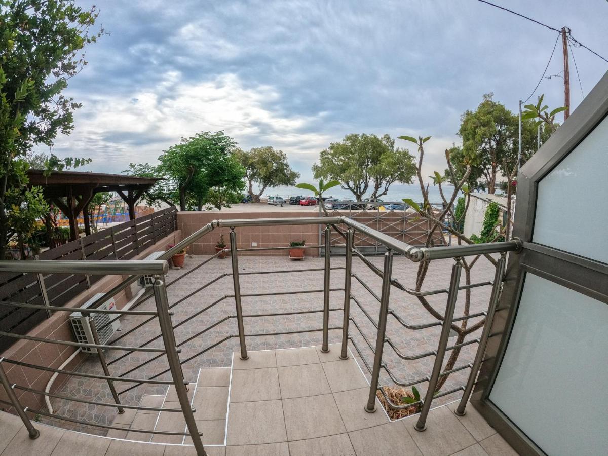 Red Hibiscus Stegna Guest House Archangelos  Exterior foto