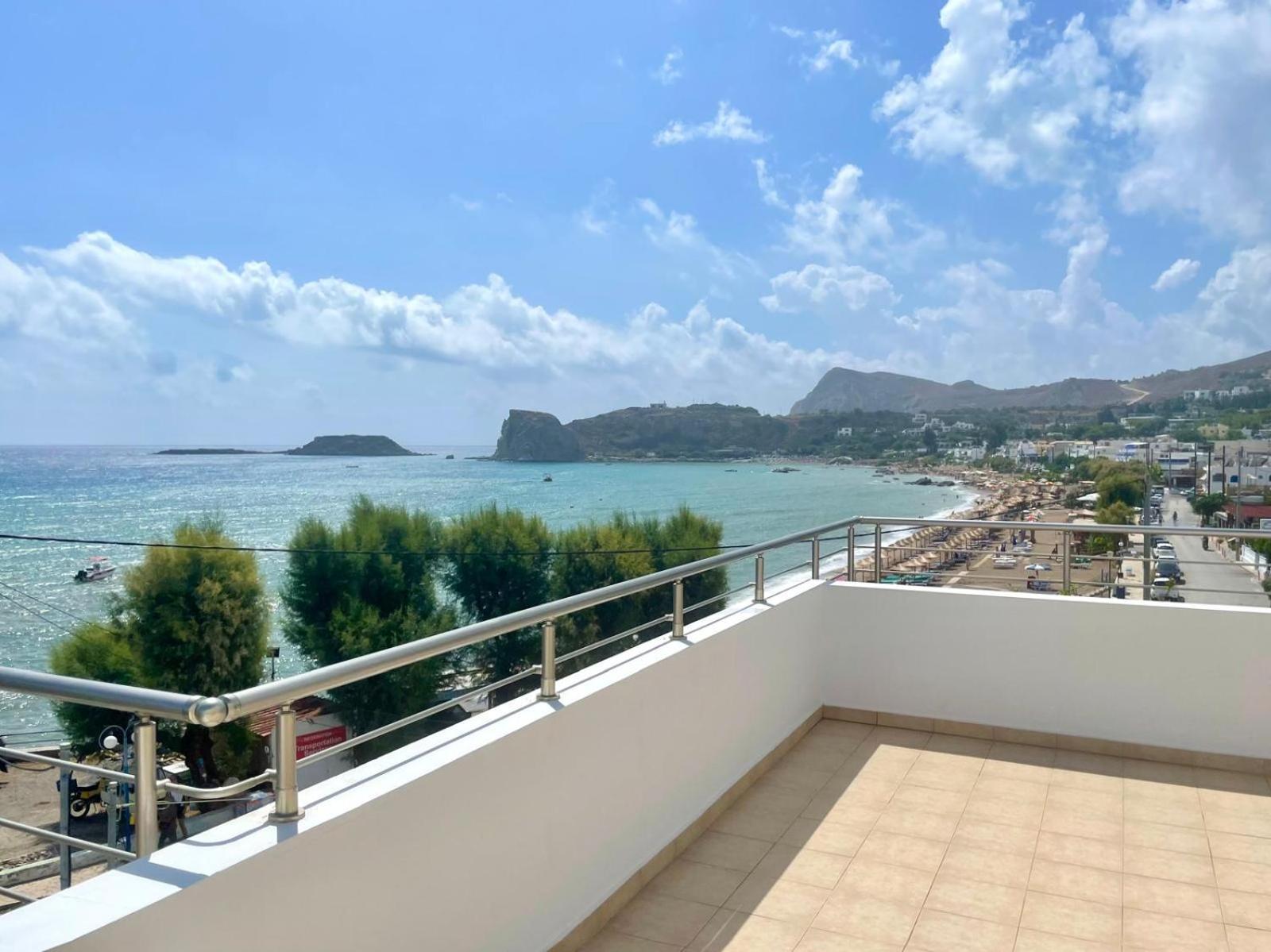 Red Hibiscus Stegna Guest House Archangelos  Exterior foto