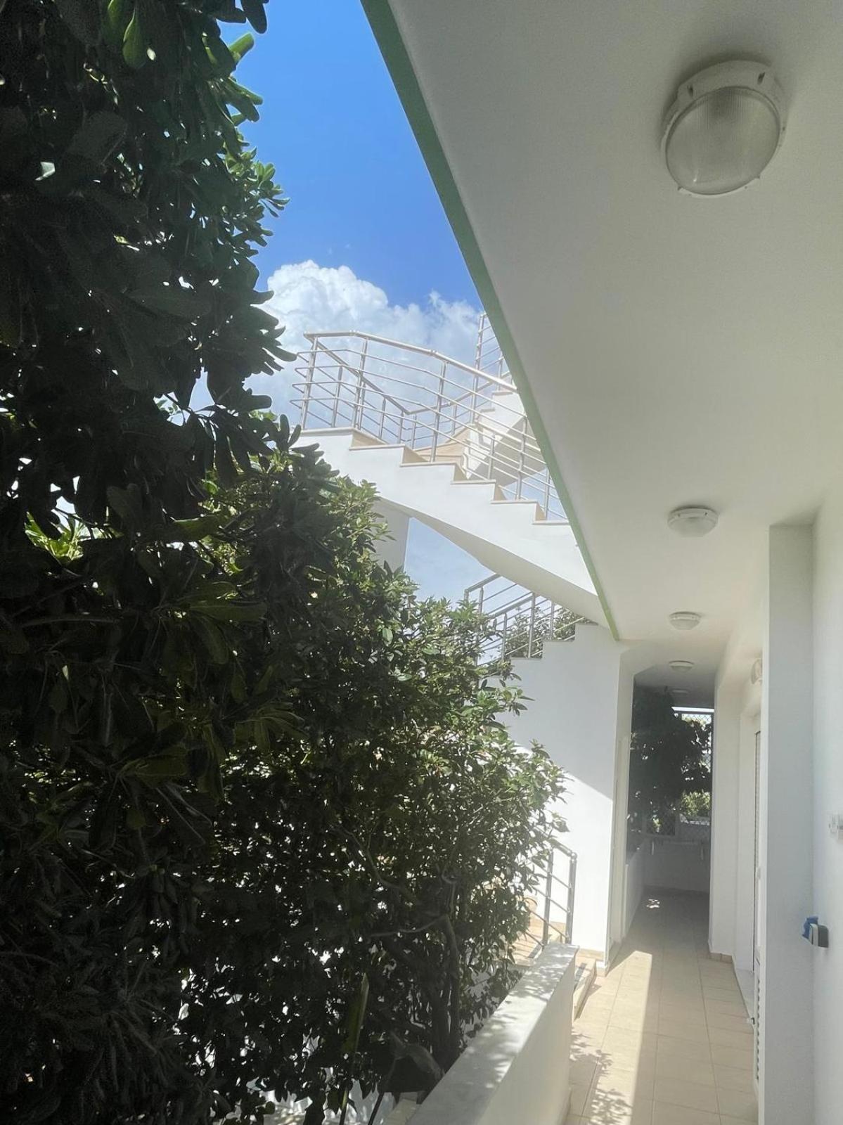 Red Hibiscus Stegna Guest House Archangelos  Exterior foto